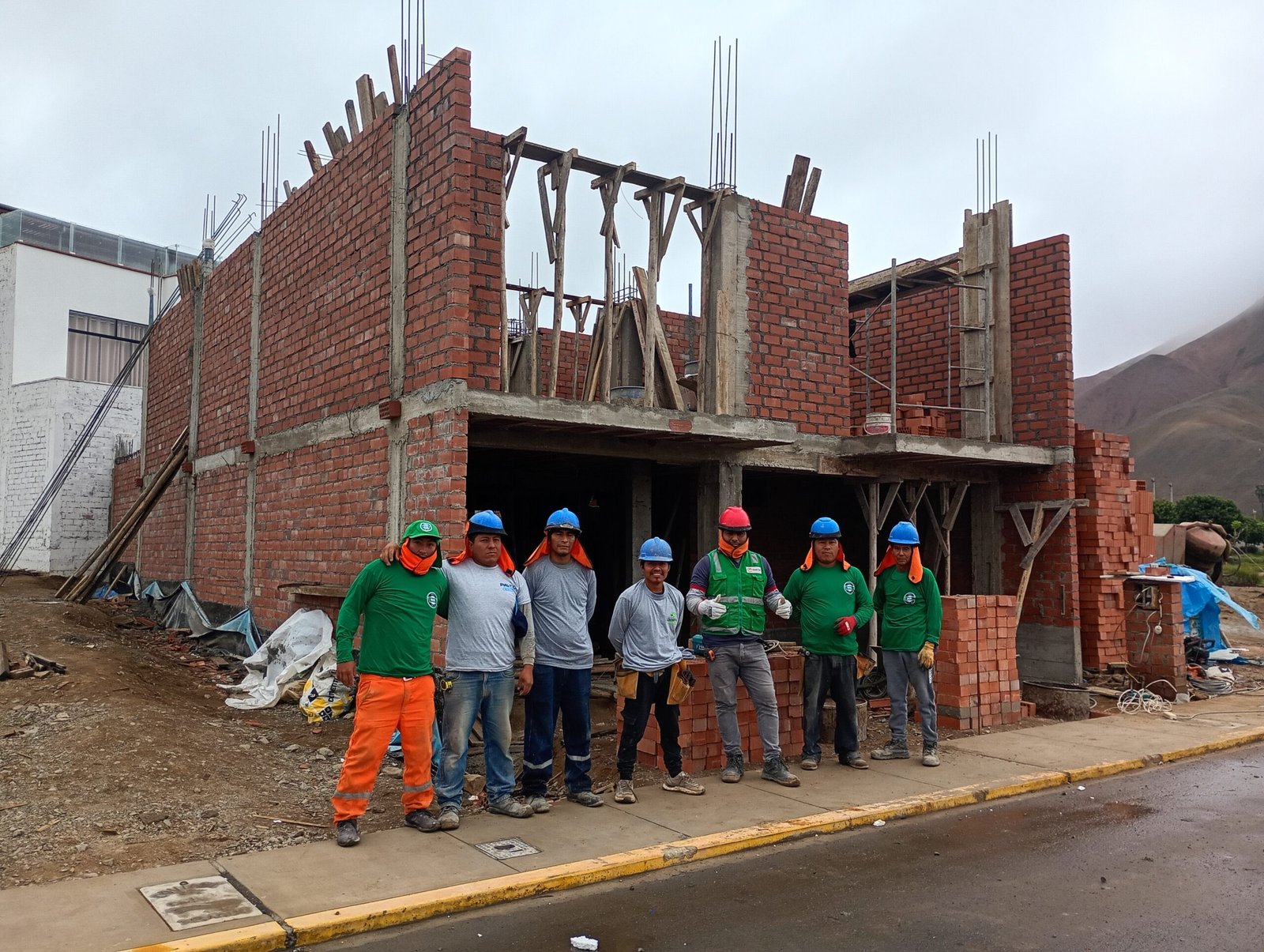 Ingenieros y Arquitectos en Condominio